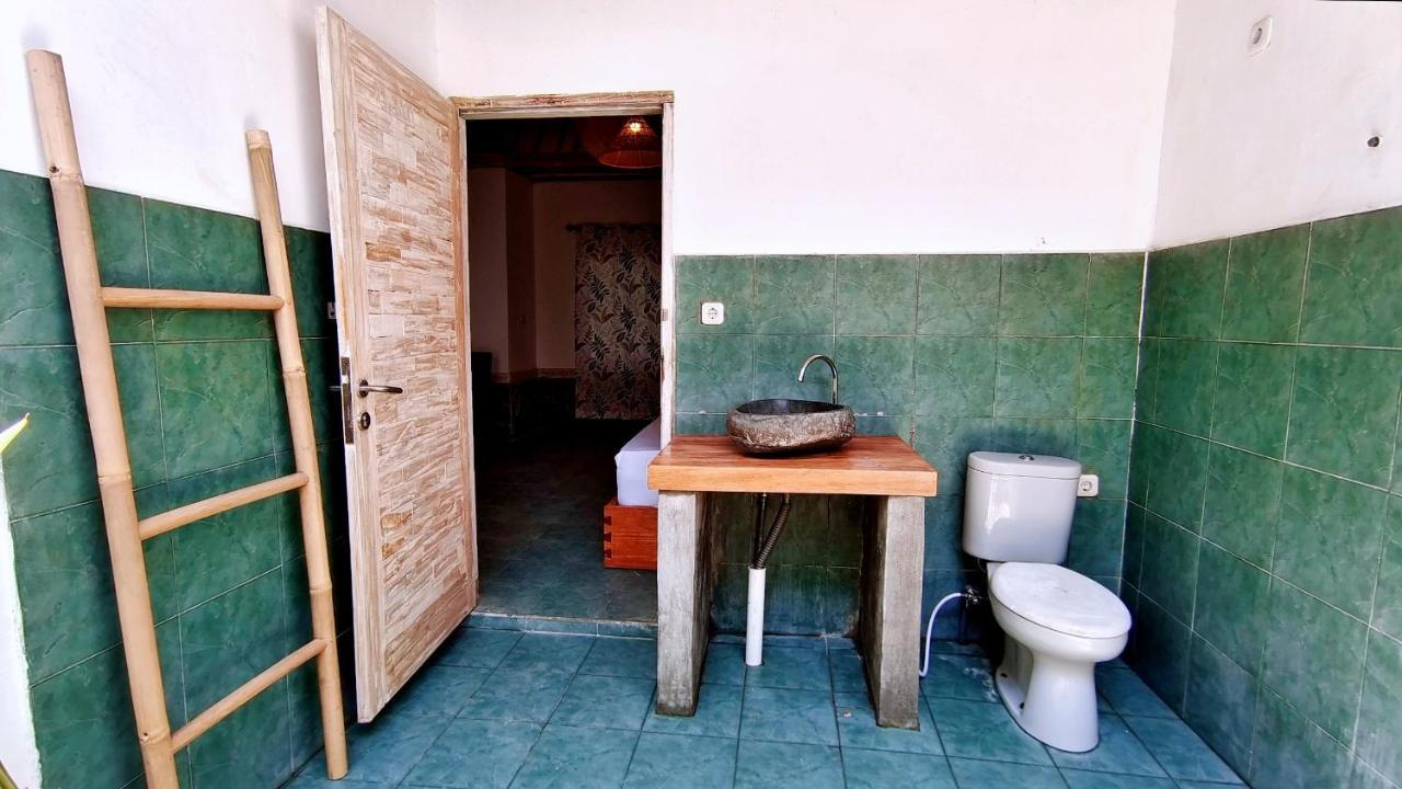 Panda Home Gili Trawangan Exterior photo